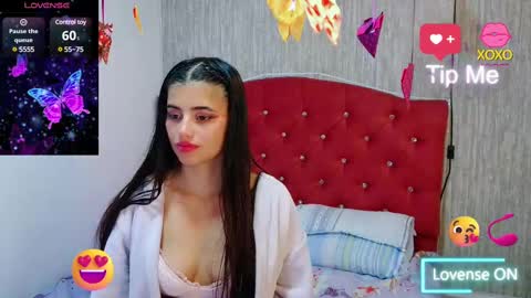 Snapshot of georgia_oli chatting on 02-15-25, 03:31 georgia_oli online show from 02-15-25, 03:31