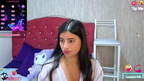 Snapshot of georgia_oli chatting on 10-08-25, 02:20 georgia_oli online show from 10-08-25, 02:20