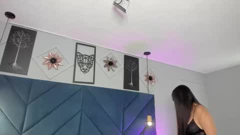 Georgina  online show from 12-17-25, 11:05