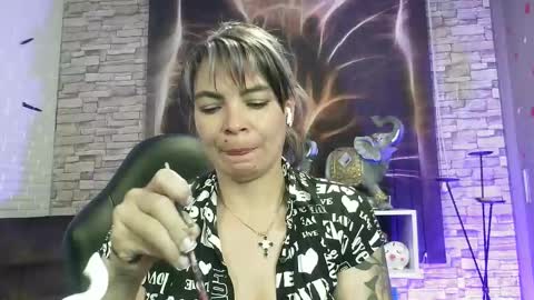 Georgina  online show from 01-13-25, 08:47