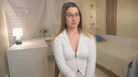 My name is Kelly online show from 12-03-25, 03:14