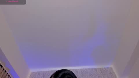 Kendal  online show from 10-24-25, 03:08