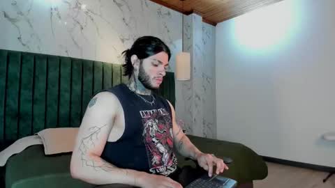 Georgios Makris online show from 12-14-25, 03:23