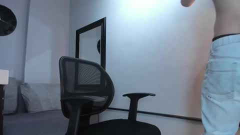 Georgios Makris online show from 12-17-25, 03:23