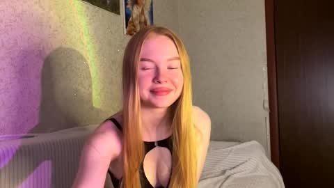 Amelia online show from 10-11-25, 08:18