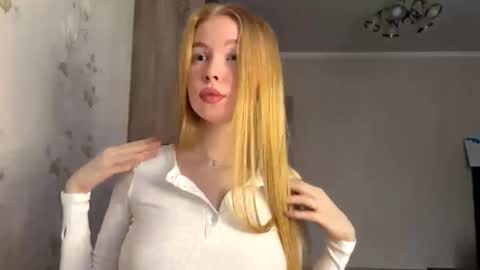 Amelia online show from 10-18-25, 08:59