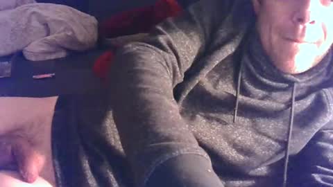 German33FFM1 online show from 12-31-24, 04:49