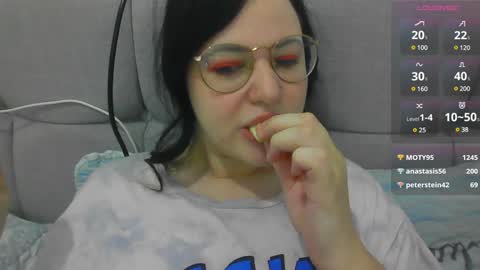 Eva online show from 01-19-25, 02:49