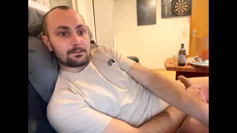 Snapshot of germanpaul11 chatting on 11-19-25, 01:05 Paul online show from 11-19-25, 01:05