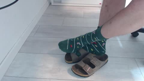 GermanSoleBro online show from 12-15-25, 07:01