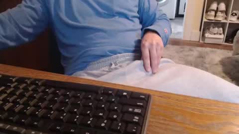 Snapshot of gethoggy chatting on 02-17-26, 07:31 gethoggy online show from 02-17-26, 07:31