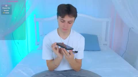 Alex online show from 10-29-25, 10:28