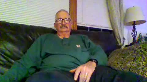 Snapshot of ghost2534 chatting on 12-25-24, 04:33 ghost2534 online show from 12-25-24, 04:33