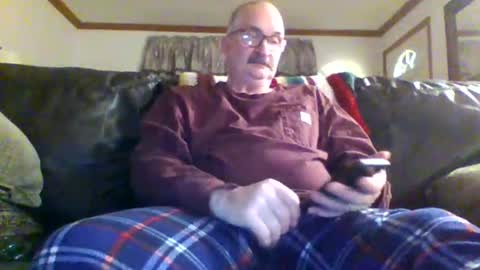 Snapshot of ghost2534 chatting on 02-24-25, 01:24 ghost2534 online show from 02-24-25, 01:24