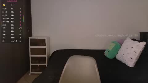 Snapshot of ghost_girl20 chatting on 10-13-25, 09:48 Im Jenn Next stream Monday - start -5 GMT online show from 10-13-25, 09:48