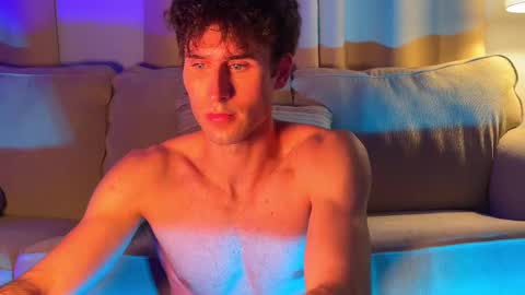 big boy ghost face online show from 10-08-25, 01:14