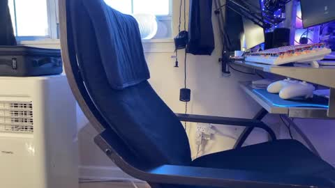 big boy ghost face online show from 11-23-25, 03:23