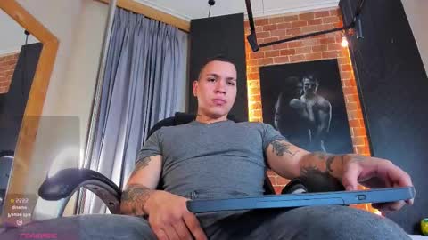 Snapshot of ghostman_1 chatting on 10-28-25, 12:30  1 online show from 10-28-25, 12:30