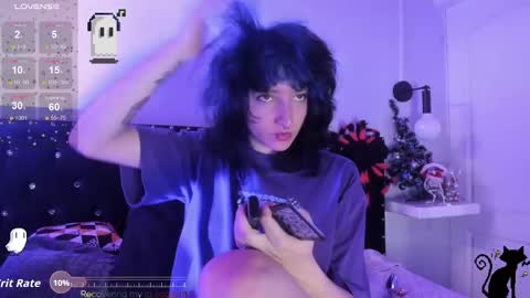 Snapshot of ghosty_doll chatting on 11-22-25, 08:41 Allison online show from 11-22-25, 08:41