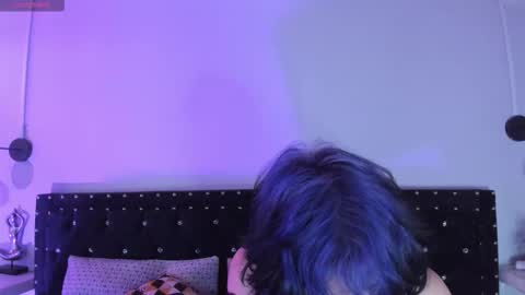 Snapshot of ghosty_doll chatting on 01-07-26, 08:11 Allison online show from 01-07-26, 08:11