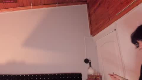 Snapshot of ghosty_doll chatting on 01-16-26, 08:13 Allison online show from 01-16-26, 08:13