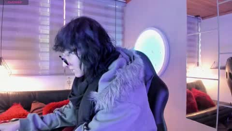 Snapshot of ghosty_doll chatting on 03-24-26, 08:25 Allison online show from 03-24-26, 08:25