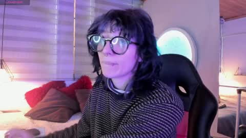 Snapshot of ghosty_doll chatting on 03-30-26, 07:04 Allison online show from 03-30-26, 07:04