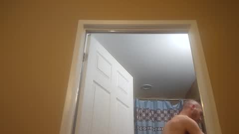 Snapshot of ghuntz22 chatting on 09-23-25, 04:26 ghuntz22 online show from 09-23-25, 04:26