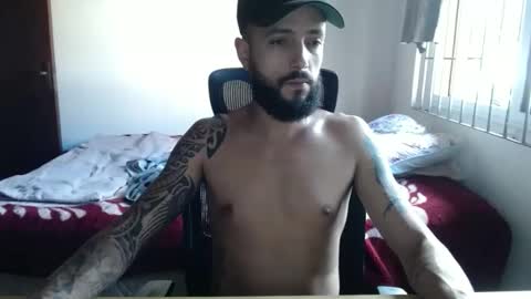 ghusantos20 online show from 11-25-25, 08:20