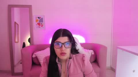 Gia online show from 10-20-25, 11:32