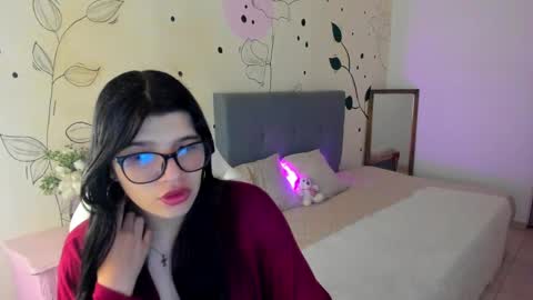 Gia online show from 10-26-25, 11:49