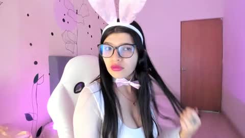 Gia online show from 10-30-25, 11:22