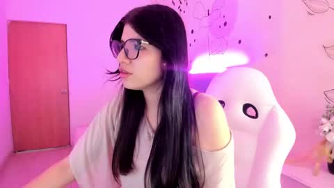 Gia online show from 11-08-25, 11:32