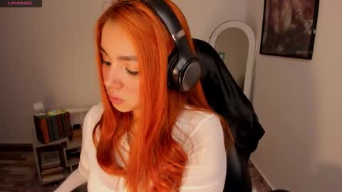 Gia Brooks online show from 11-27-25, 05:20