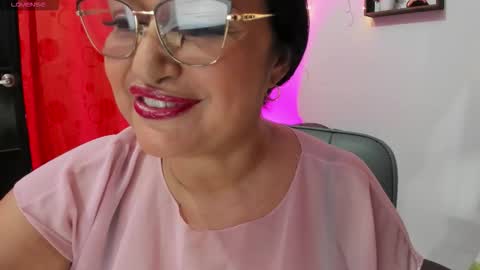 nahomi online show from 12-21-25, 10:06