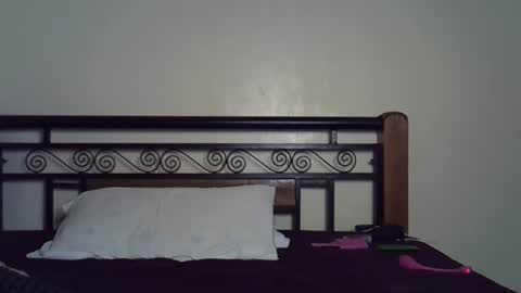 Giannah online show from 10-29-25, 10:22