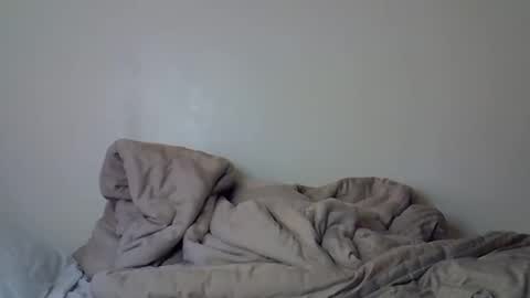 Giannah online show from 11-16-25, 08:53