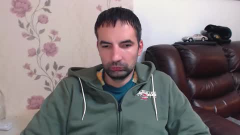 Snapshot of gianni_lion chatting on 11-14-25, 08:07 Gianni online show from 11-14-25, 08:07