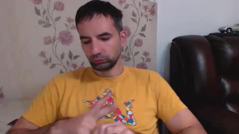 Gianni online show from 11-28-25, 02:42