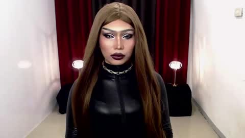 Gia X online show from 12-11-24, 07:09