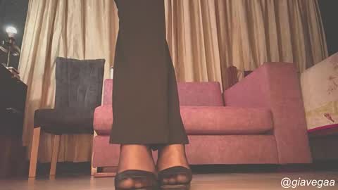 Snapshot of gigifontaine_ chatting on 12-03-25, 09:57 Gigi independet model P online show from 12-03-25, 09:57