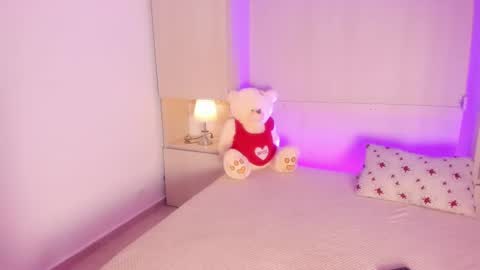 Gigi  online show from 10-05-25, 12:25