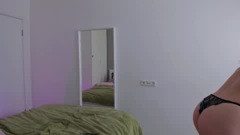 Gin online show from 02-15-25, 12:43