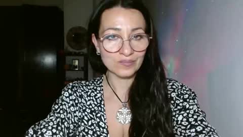 GinaONeon online show from 03-05-25, 11:05