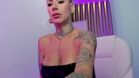 Ginebra online show from 02-01-25, 05:16