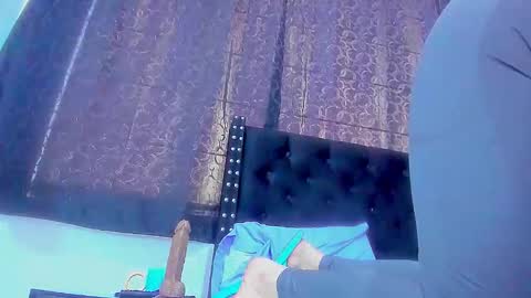 Miss online show from 11-19-25, 05:02