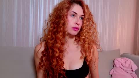 Yuno online show from 11-22-25, 03:00