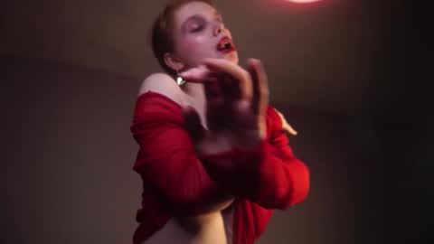        im expecting 350 thumbs up on my altar   online show from 02-14-25, 01:13