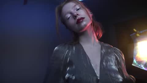        im expecting 350 thumbs up on my altar   online show from 12-01-25, 10:15