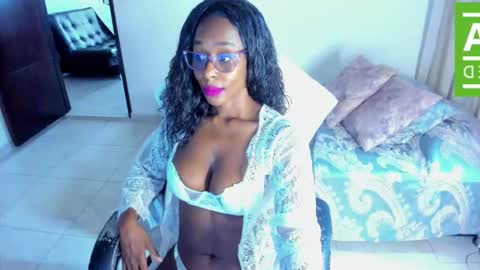 Snapshot of ginger_smil chatting on 02-22-26, 04:27 Diana online show from 02-22-26, 04:27